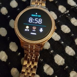 FOSSIL Rose Gold Smartwatch